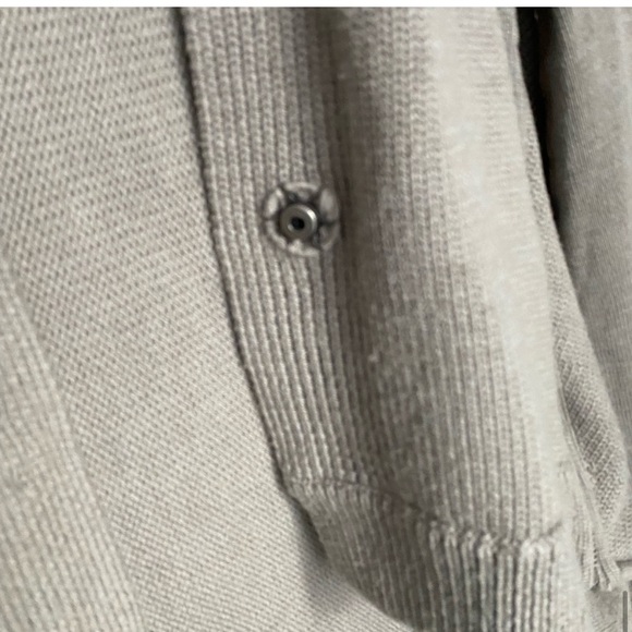 Lululemon Wrap it Up sweater- 100% merino wool - Picture 5 of 10